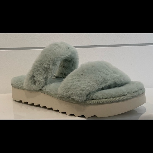 𝅺koolaburra BY‎ UGG NEW WOMEN’S FUZZ-ON SLIDE SANDALS SLIPPERS PALE AQUA - Picture 2 of 8